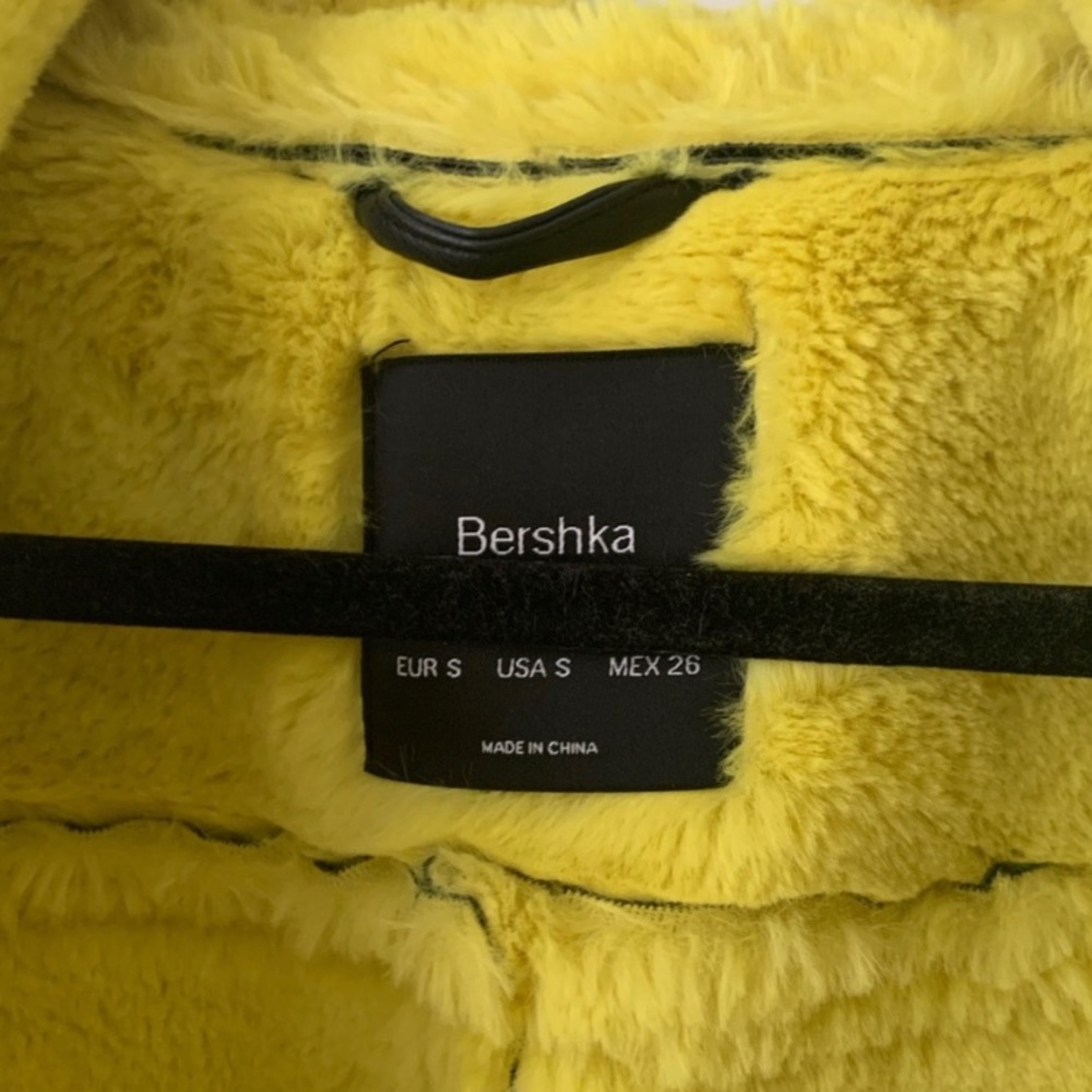 Unique Yellow faux fur and leather jacket - Picture 2 of 3